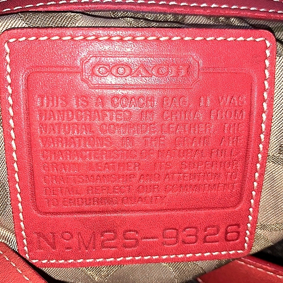 VTG COACH Red Legacy slim line bucket bag 9326 - Picture 8 of 8